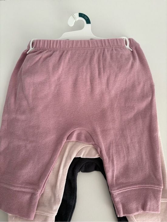 cloud island 3-Pack Leggings in Mauve, Light Pink & Black 0-3m 2