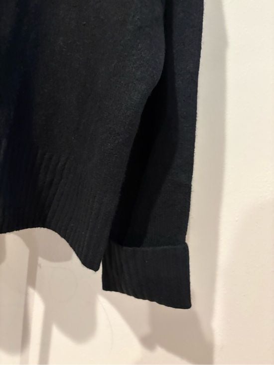 a new day Black V-Neck Ribbed Trim Sweater L 4