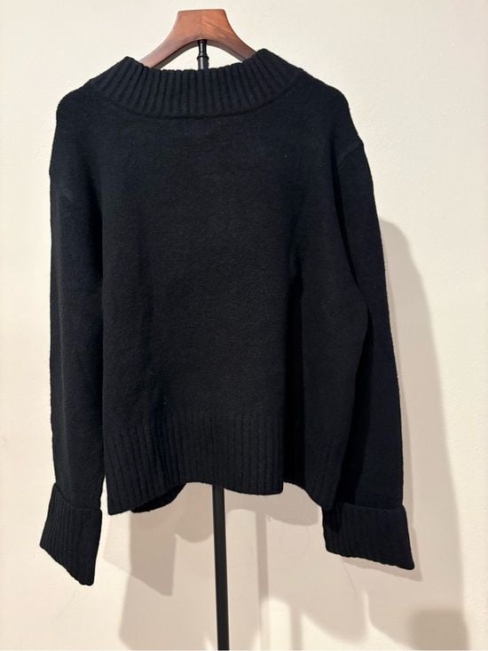 a new day Black V-Neck Ribbed Trim Sweater L 6