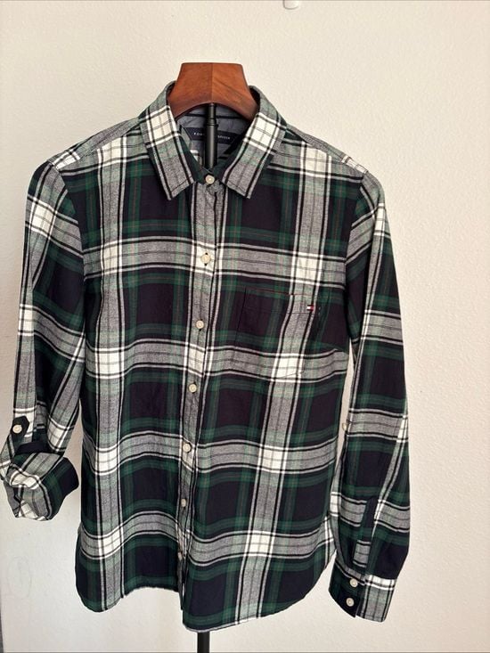 Tommy Hilfiger Women’s Black, Green & White Plaid Button-Down Shirt S 9