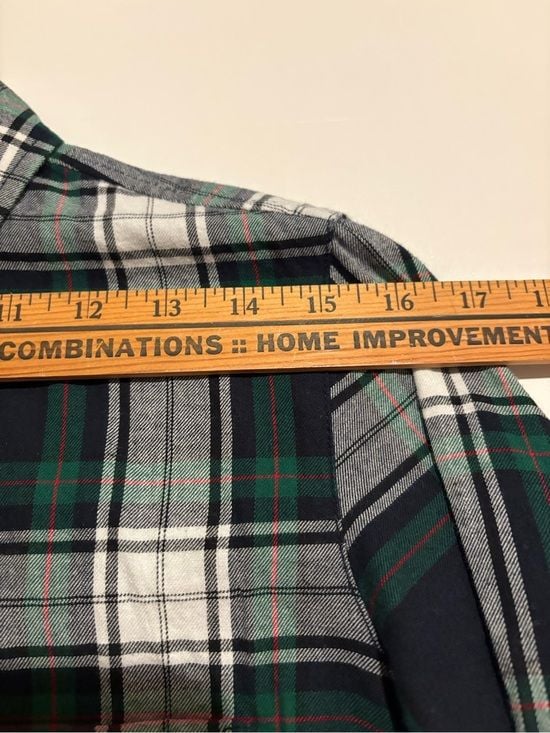 Tommy Hilfiger Women’s Black, Green & White Plaid Button-Down Shirt S 10