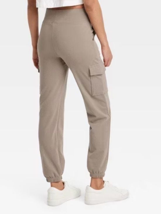 a new day women’s Taupe Cargo Jogger Pants M 3