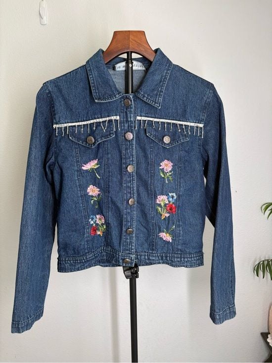 New Identity women Embroidered Dark Blue Denim Jacket with Floral Detail size S 2