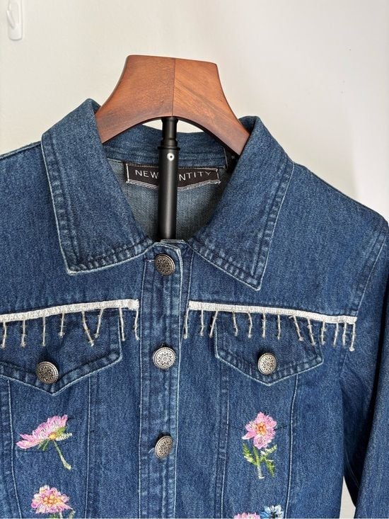 New Identity women Embroidered Dark Blue Denim Jacket with Floral Detail size S 5
