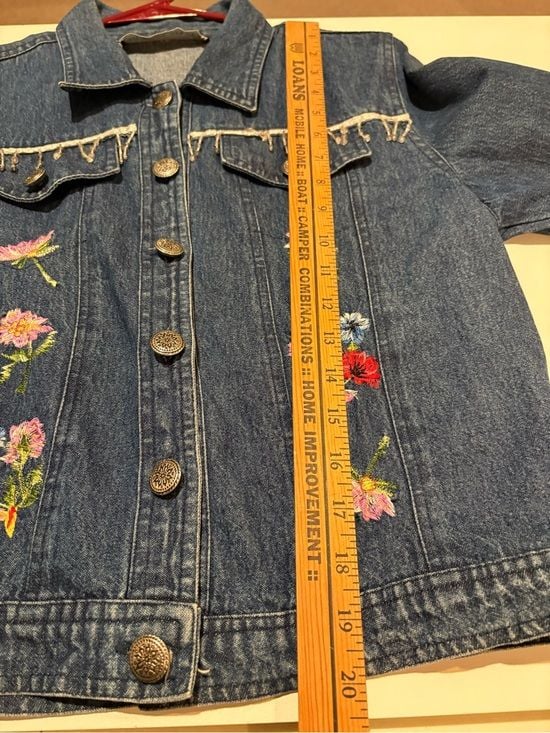 New Identity women Embroidered Dark Blue Denim Jacket with Floral Detail size S 11