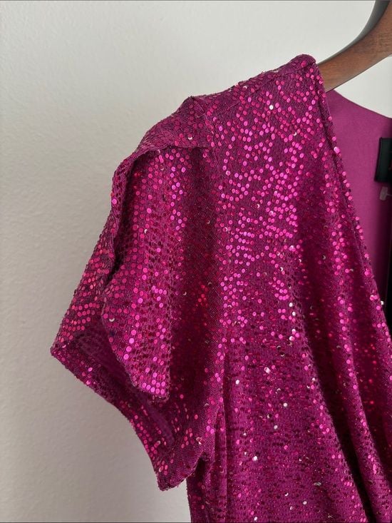 JM studio women’s Sequin Wrap-Front Magenta Party Dress 8 6