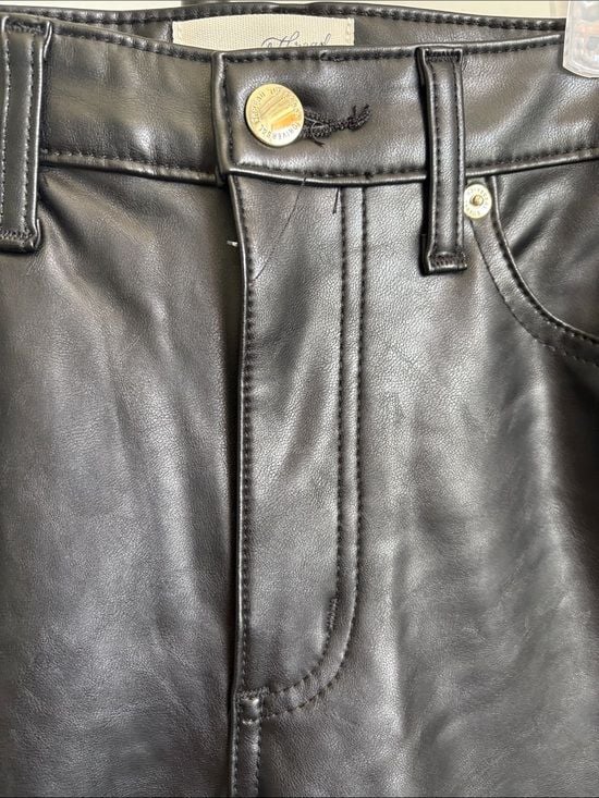 Universal Thread Black Faux Leather Skinny Jeans 8R 4