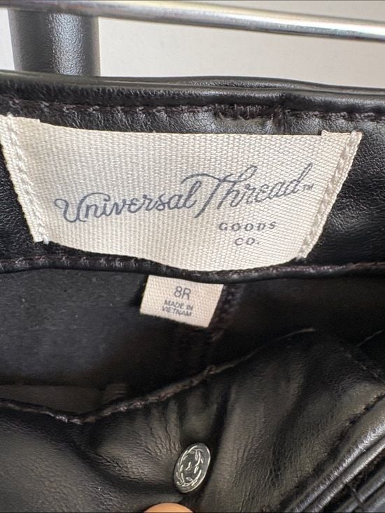 Universal Thread Black Faux Leather Skinny Jeans 8R 7