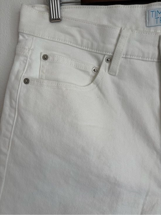 Time and Tru White Denim Women's Shorts size 12 3