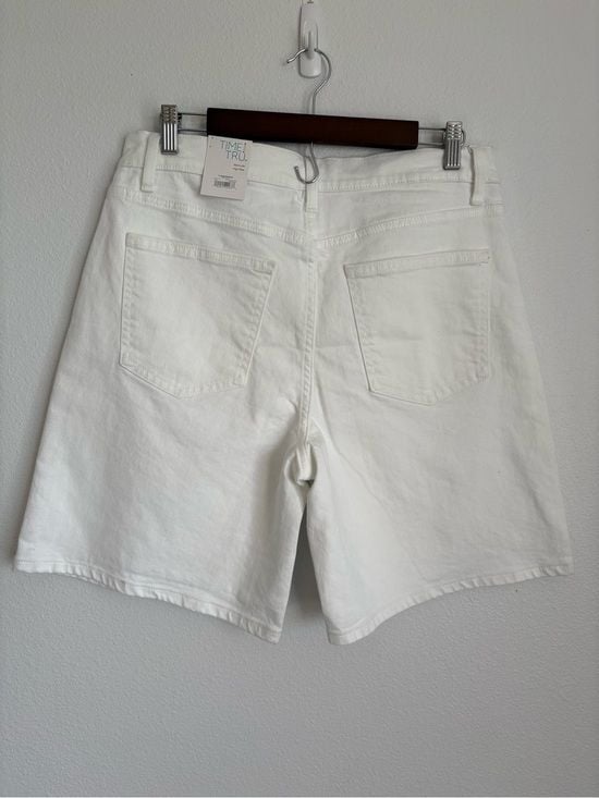 Time and Tru White Denim Women's Shorts size 12 5