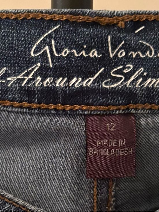 Gloria Vanderbilt Women’s Mid Blue Relaxed Jeans 12 6