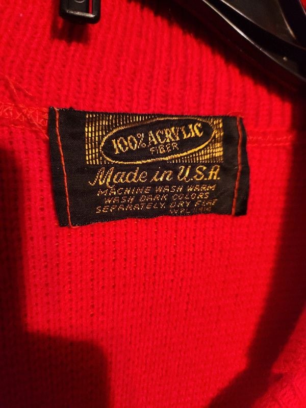 Vintage 70s Vibrant Red fuzz knit Bouclé Knit Polo Sweater – Made in USA, Medium 4