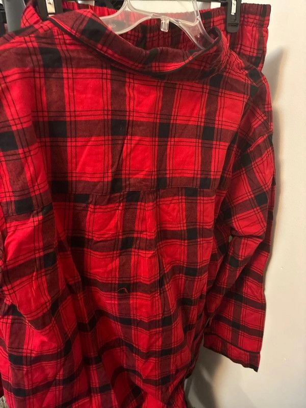 Women’s nwt 2 piece pajama set red plaid Christmas wondershop 1x 4