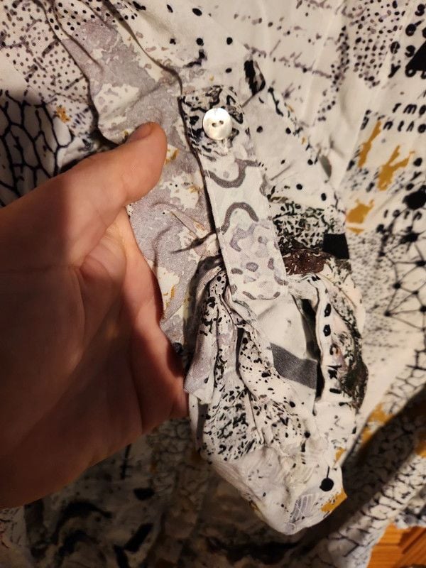 Simply Art by Dolcezza Extra Large Monochromatic Abstract Script "Art to Wear" Button-Up 10