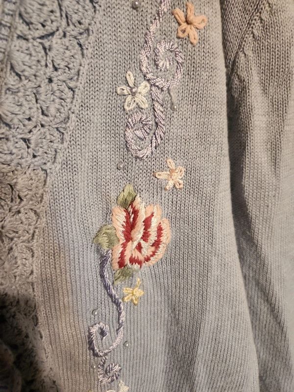 Vintage Pastel Periwinkle Floral Embroidered Cardigan Sweater (Size XL) 4