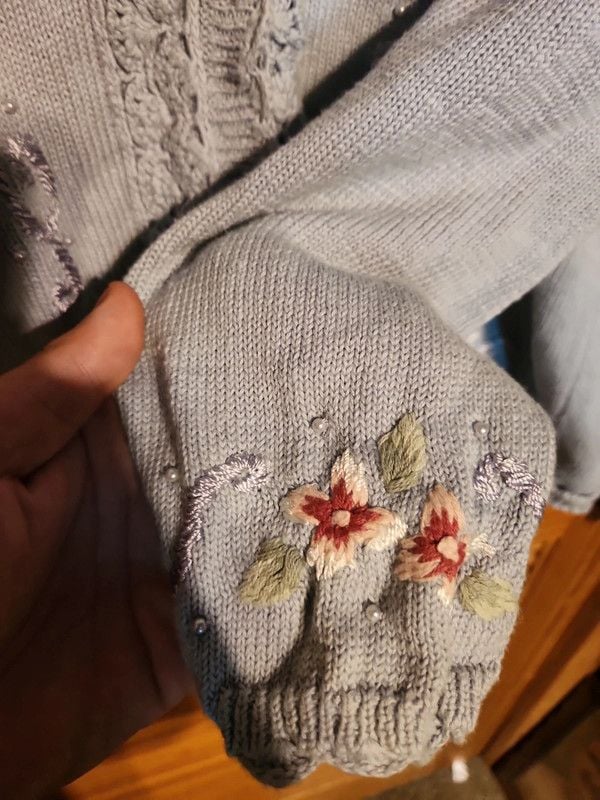 Vintage Pastel Periwinkle Floral Embroidered Cardigan Sweater (Size XL) 7