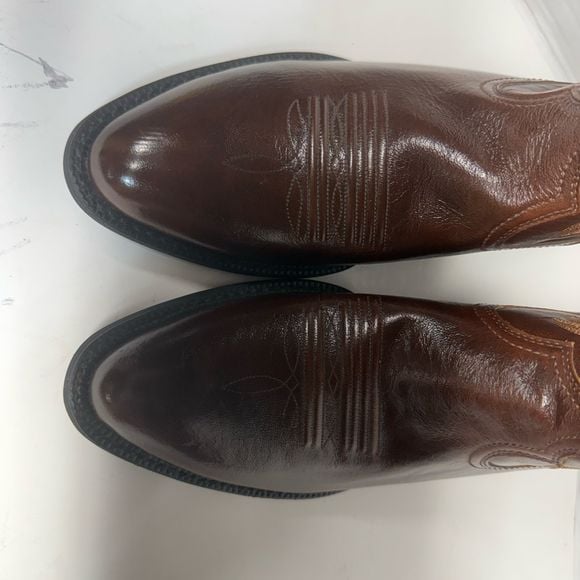 Ariat 10005964 Mens Heritage Western Boots Size 10.5D Brown Leather R Toe NWOB 9