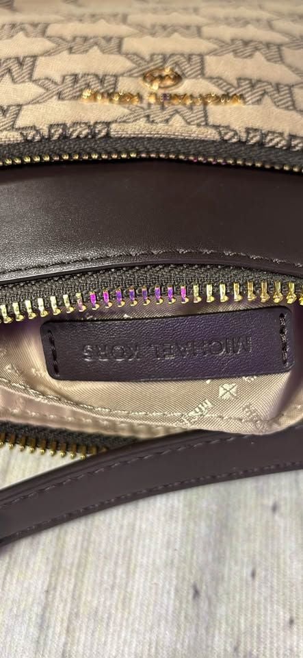 Michael Kors Signature Jet Set Signature Logo Small Flat Crossbody Bag Acorn Y2K style 8