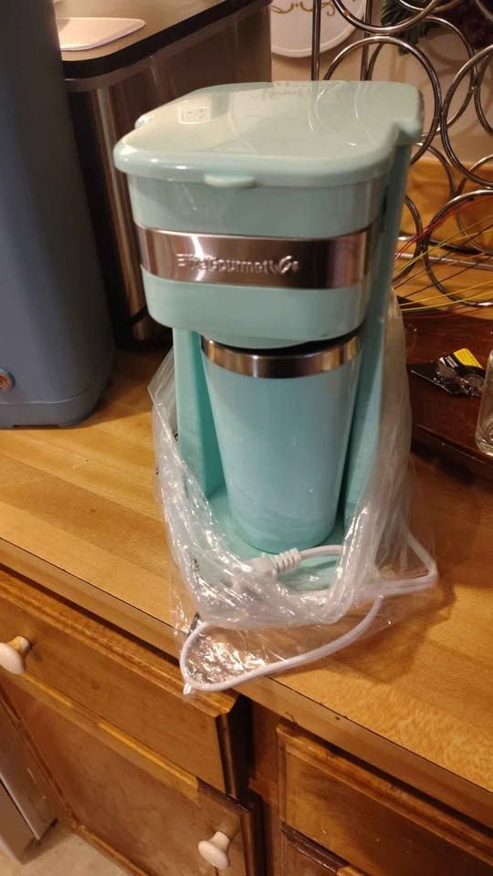 Elite Gourmet EHC113M Personal Single-Serve Compact Coffee Maker Brewer Includes 14Oz. Stainless Ste 3