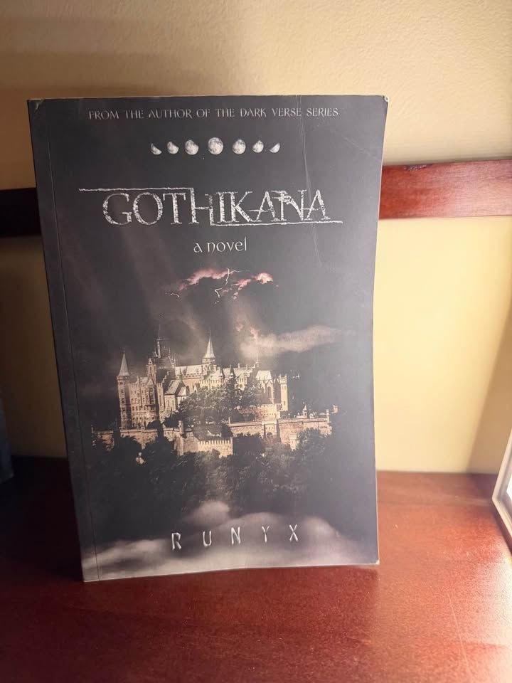 Gothikana Runyx book OOP 1