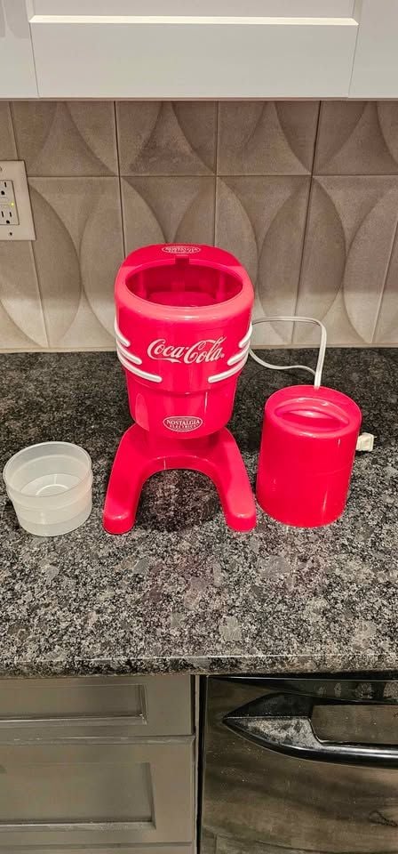 Nostalgia shaved ice maker 2