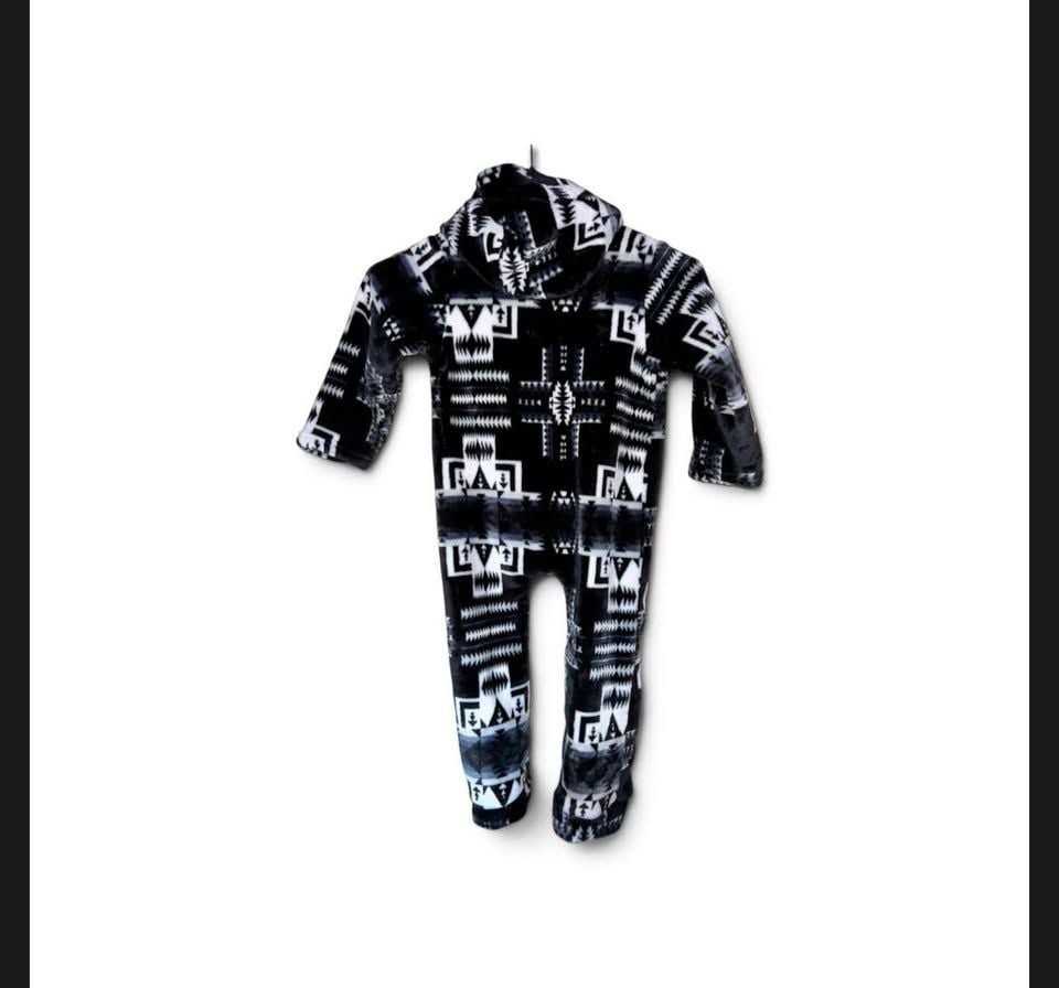 Nativo Co Hooded Fleece Romper 18-24M Tribal Print 6