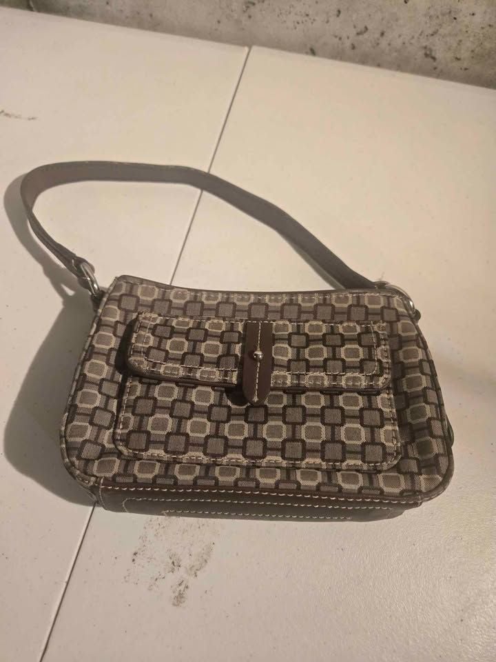 Nine West clutch with wallet 2