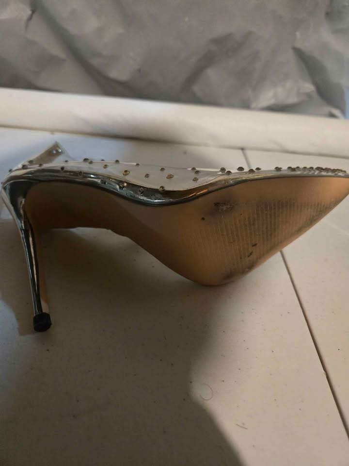 Sz 7.5 Liliana gold and clear pumps 4