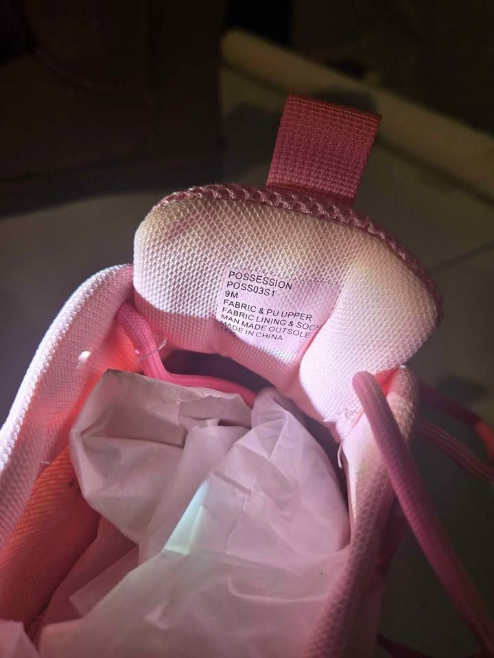 Women's Sz 9 Steve Madden pink possession platforms 9