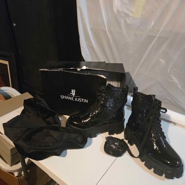 Shane Justin black boots Size 38(7.5 or 8)