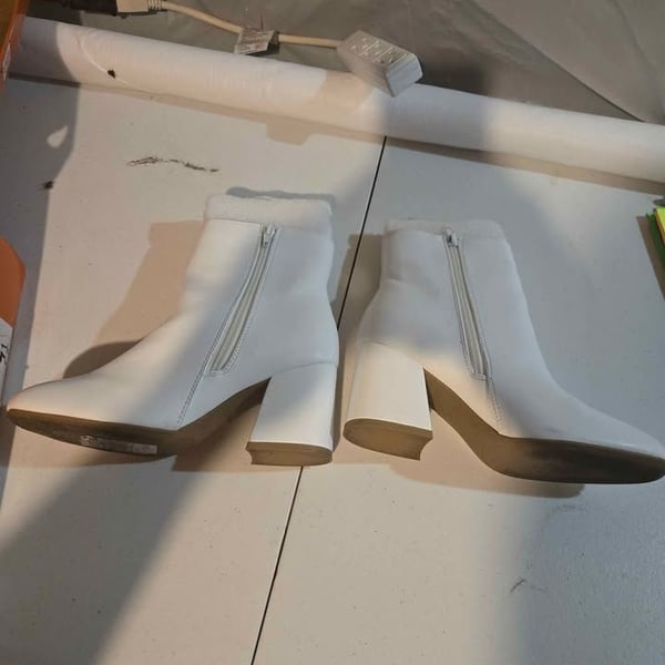 Rouge ankle high boots Sz 7.5