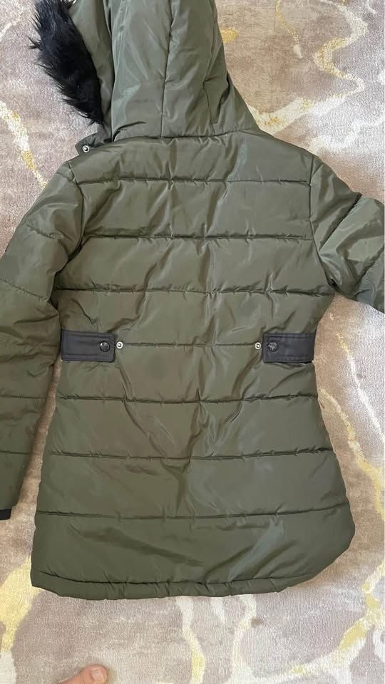 Girls heavy winter long jacket preowned good excellent condition size 10-12 9