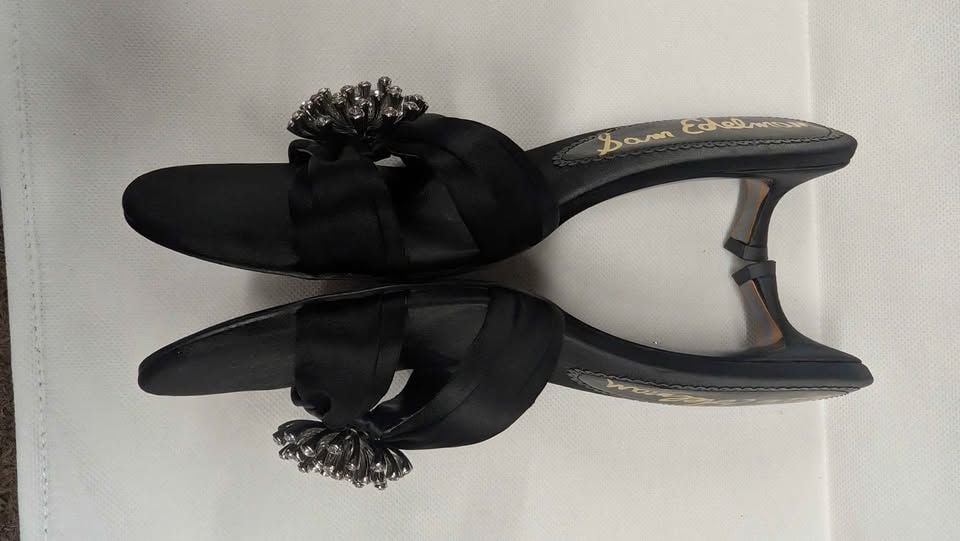 Sam Edelman Cindie Black Satin Rhinestone Brooch Kitten Heel Mules Slide Sandals. Sizes 6.5 & 7W 9