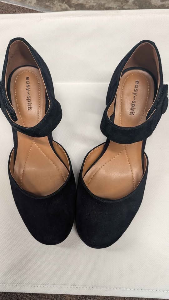 Easy Spirit Clarice Mary Jane Heels Black Suede Pumps NWOT Size 6 2