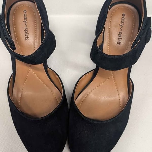 Easy Spirit Clarice Mary Jane Heels Black Suede Pumps NWOT Size 6