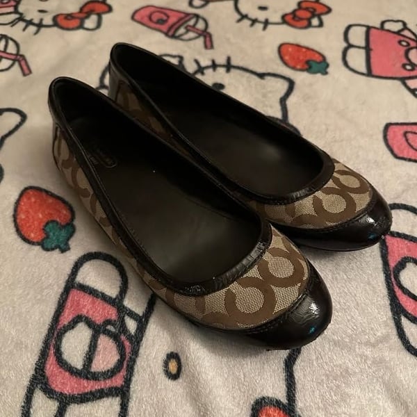 Size 9 Coach Signature C Brown Patent Leather Trim Ballet Flats