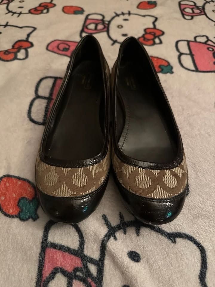 Size 9 Coach Signature C Brown Patent Leather Trim Ballet Flats 3