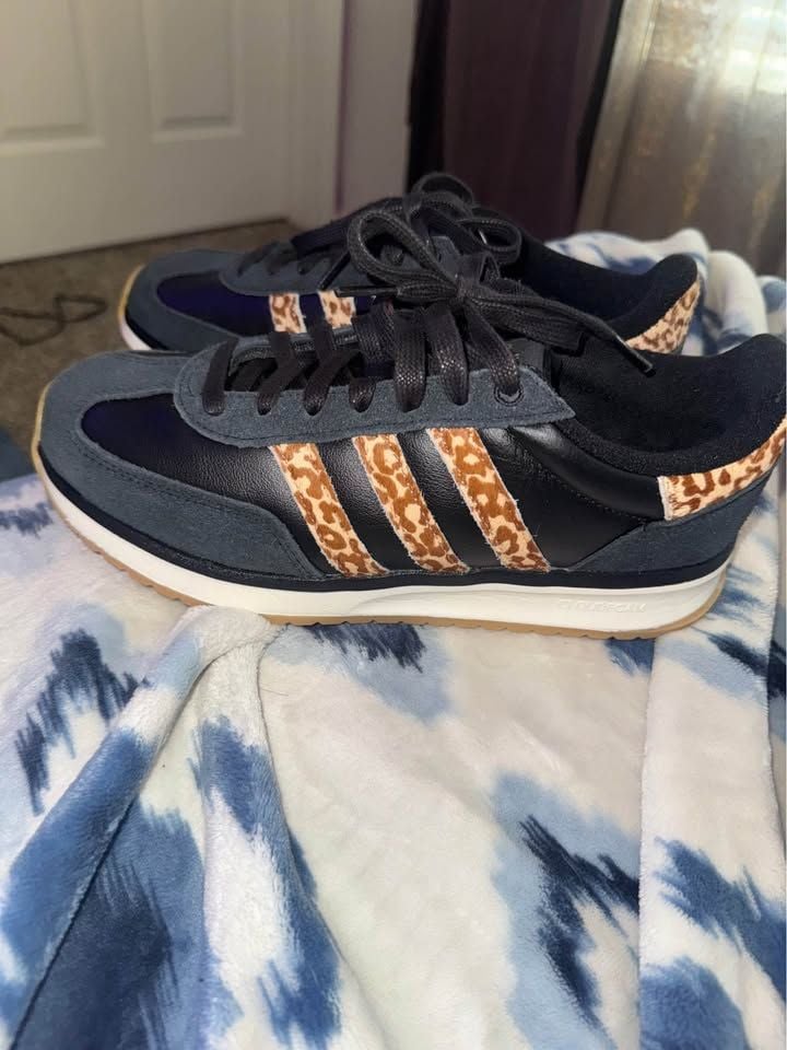 New! Adidas W8 5