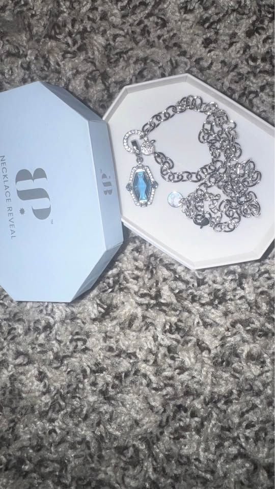 Bomb party link necklace with blue stone pendant 2