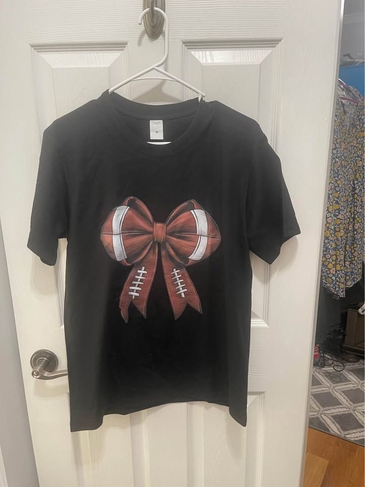 Black Football Bow Graphic T-Shirt Size Medium 4