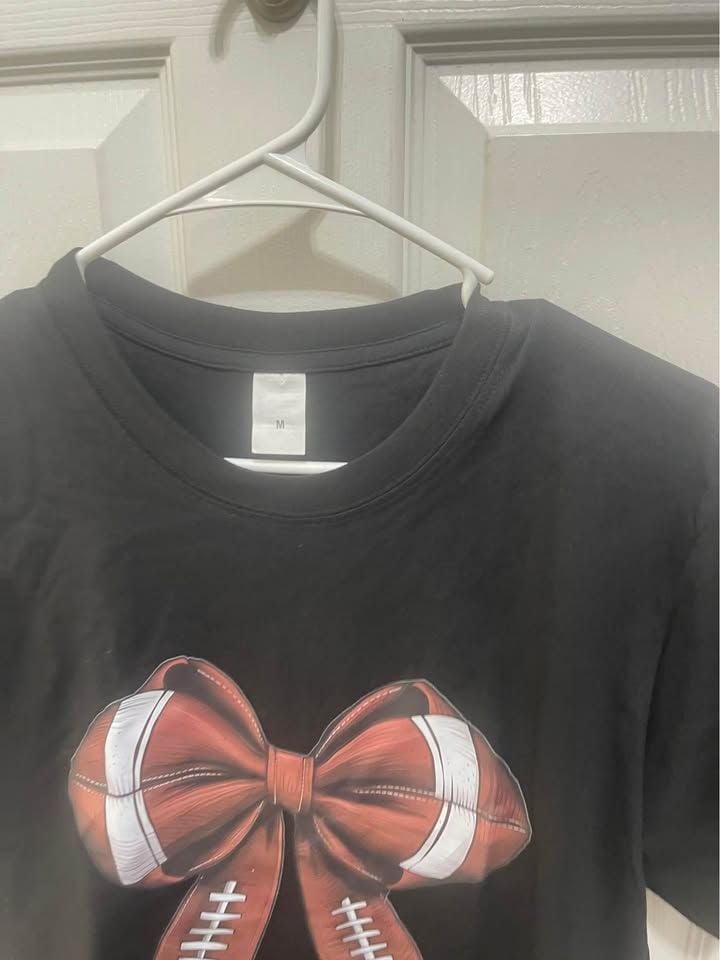 Black Football Bow Graphic T-Shirt Size Medium 6