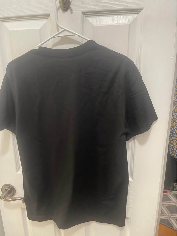 Black Football Bow Graphic T-Shirt Size Medium 9